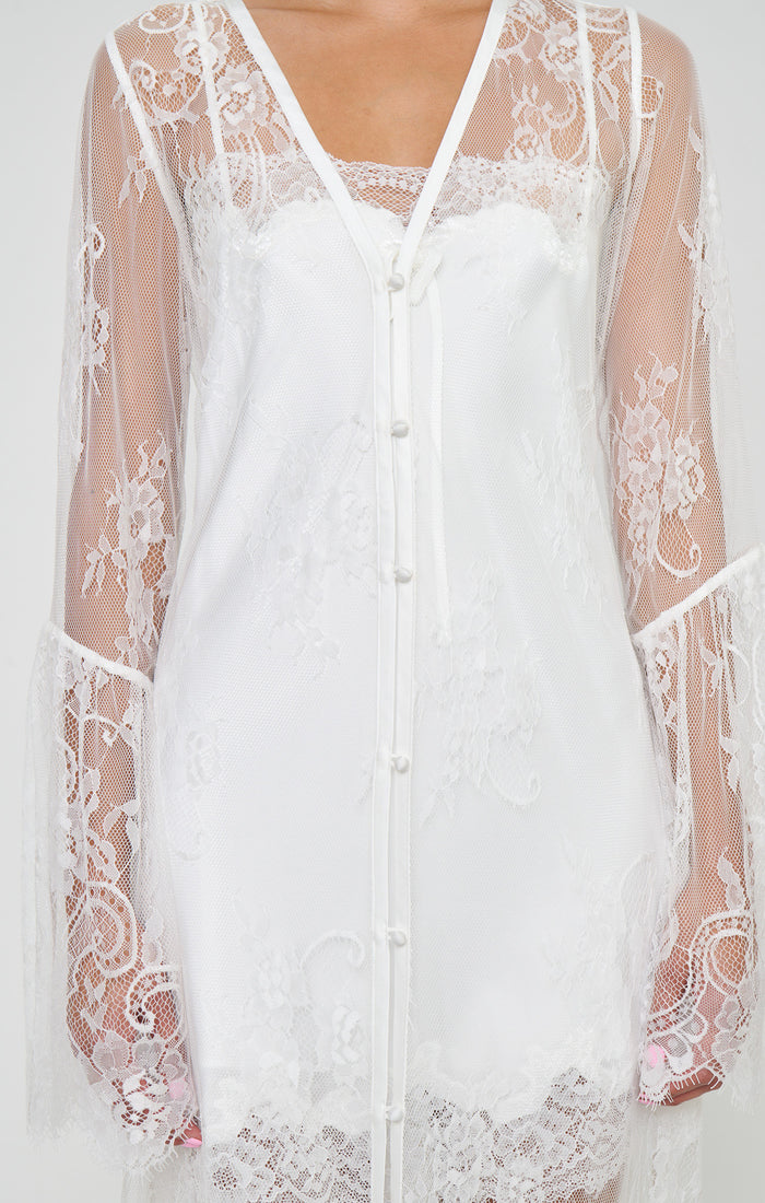 Alana Robe ~ White Lace