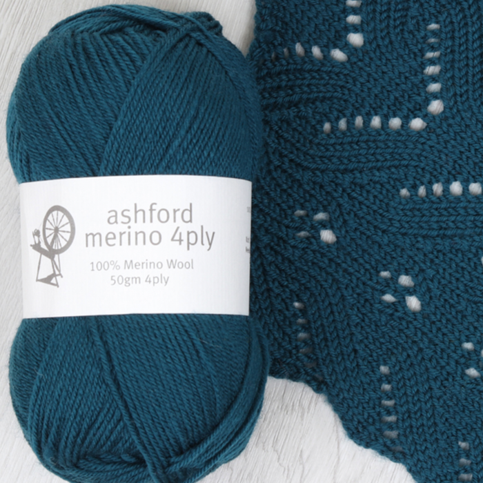 Ashford Merino 4PLY 50g Yarn (ASH4PLY50)Knitting example