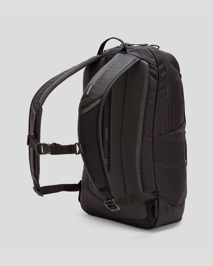 b0786_o4w_axon_escape_backpack_22l_e_1743630921000
