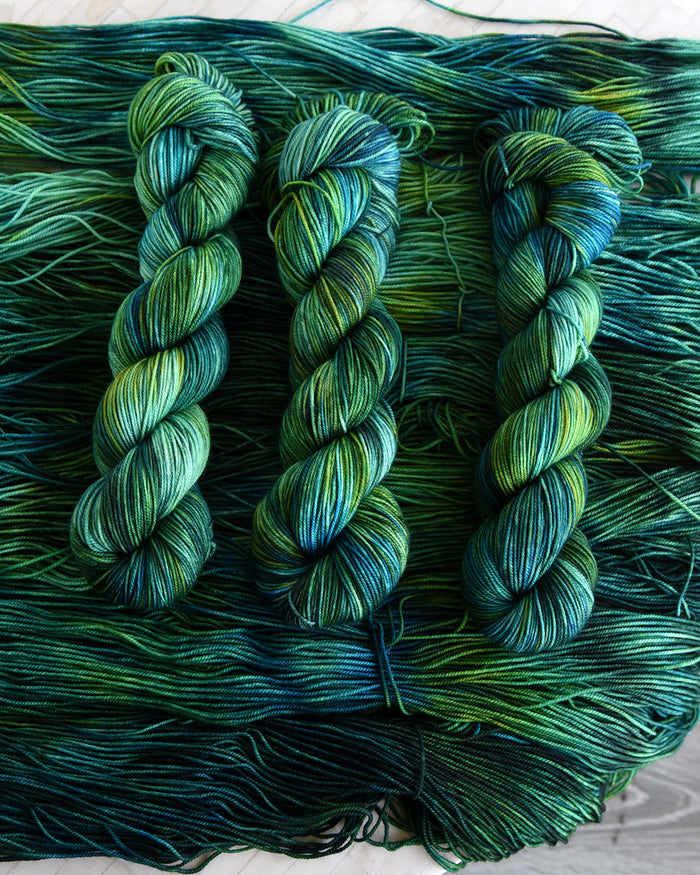 Destination Yarn Yarn Trinket Bankapura Peacock Sanctuary