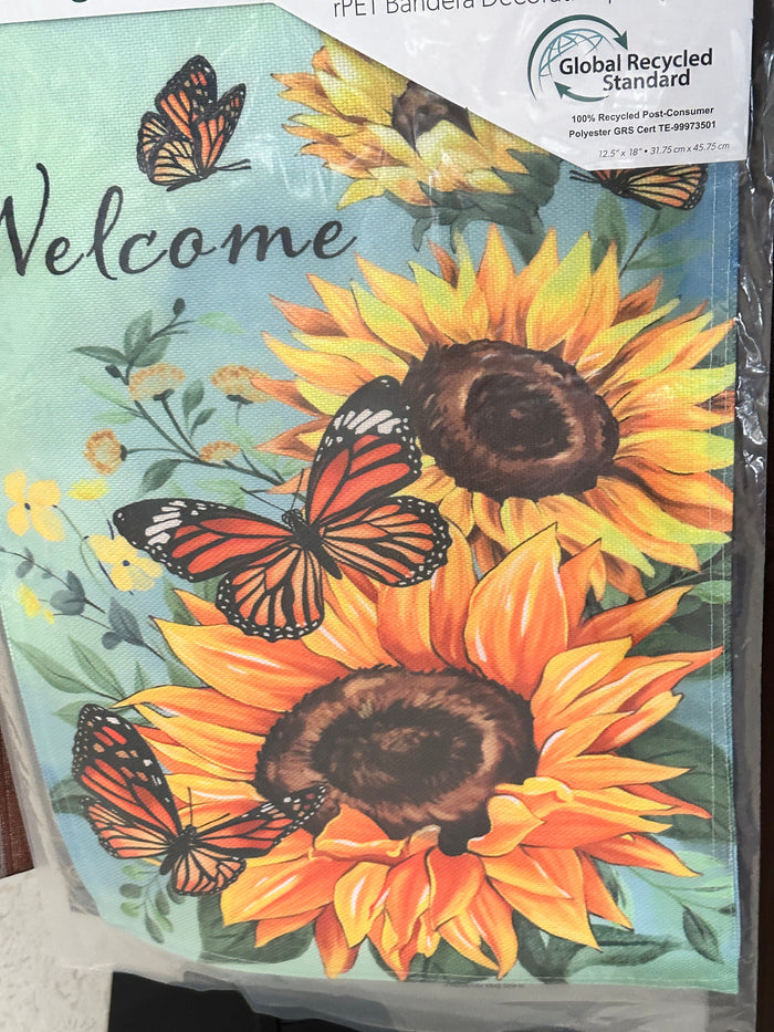 Butterfly Glow Garden Flag Evergreen Garden Flag
