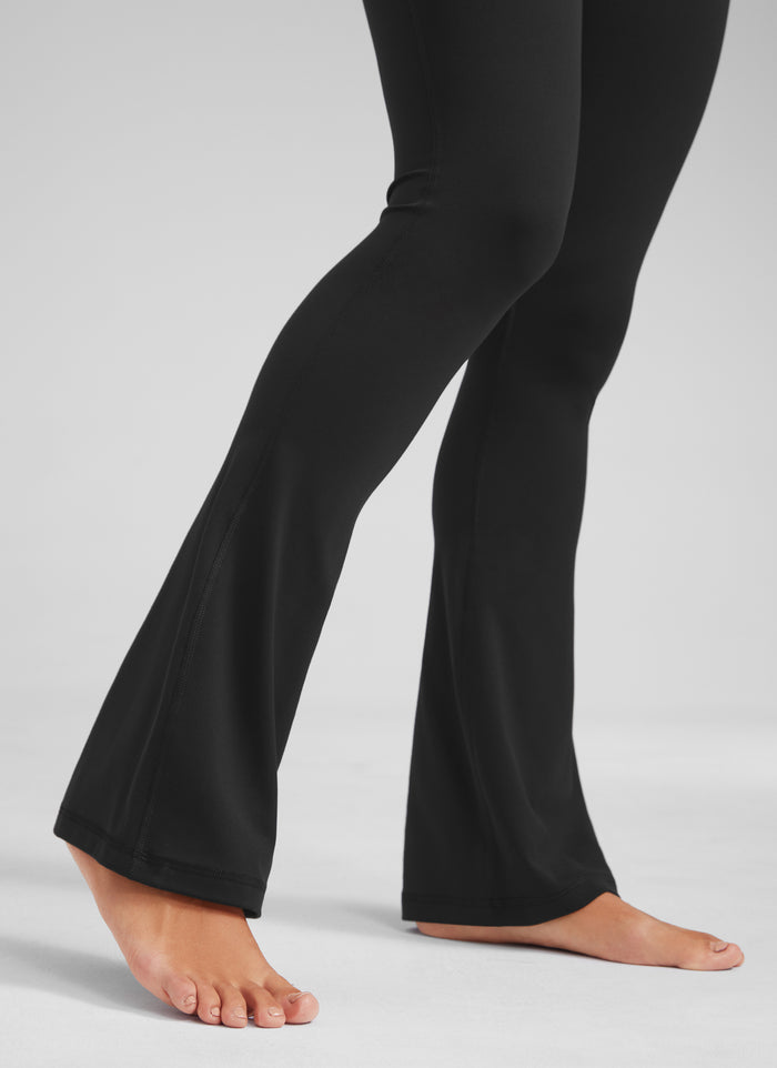 CRZ YOGA Women  Butterluxe High Waist Pockets Mini Flared Leggings 32" Black
