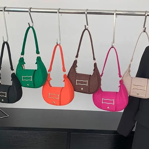 Crescent Moon Shoulder Bags fashionnsio