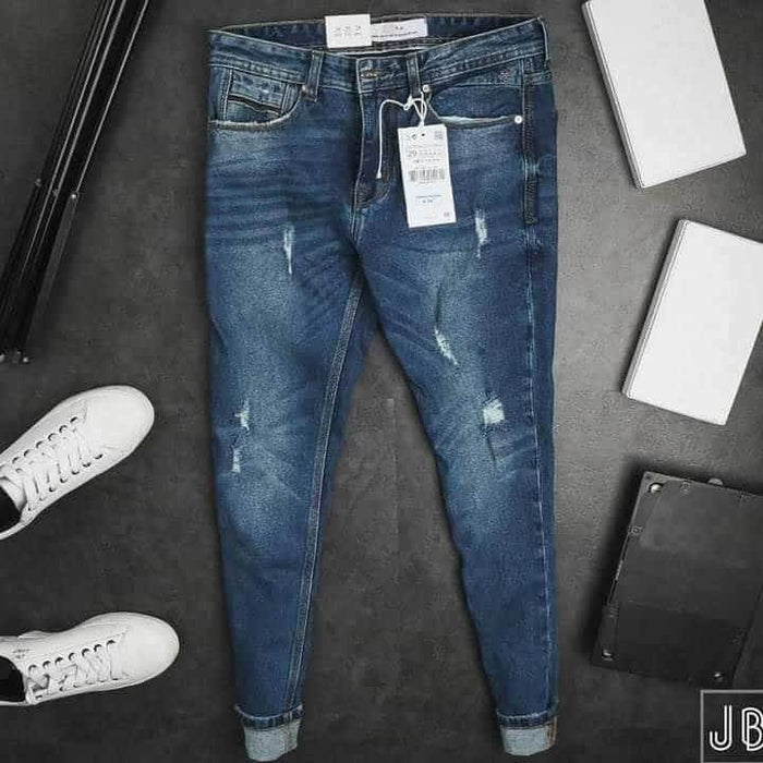 Mens Denim Blue Distressed Jeans Front View UAE - 3412