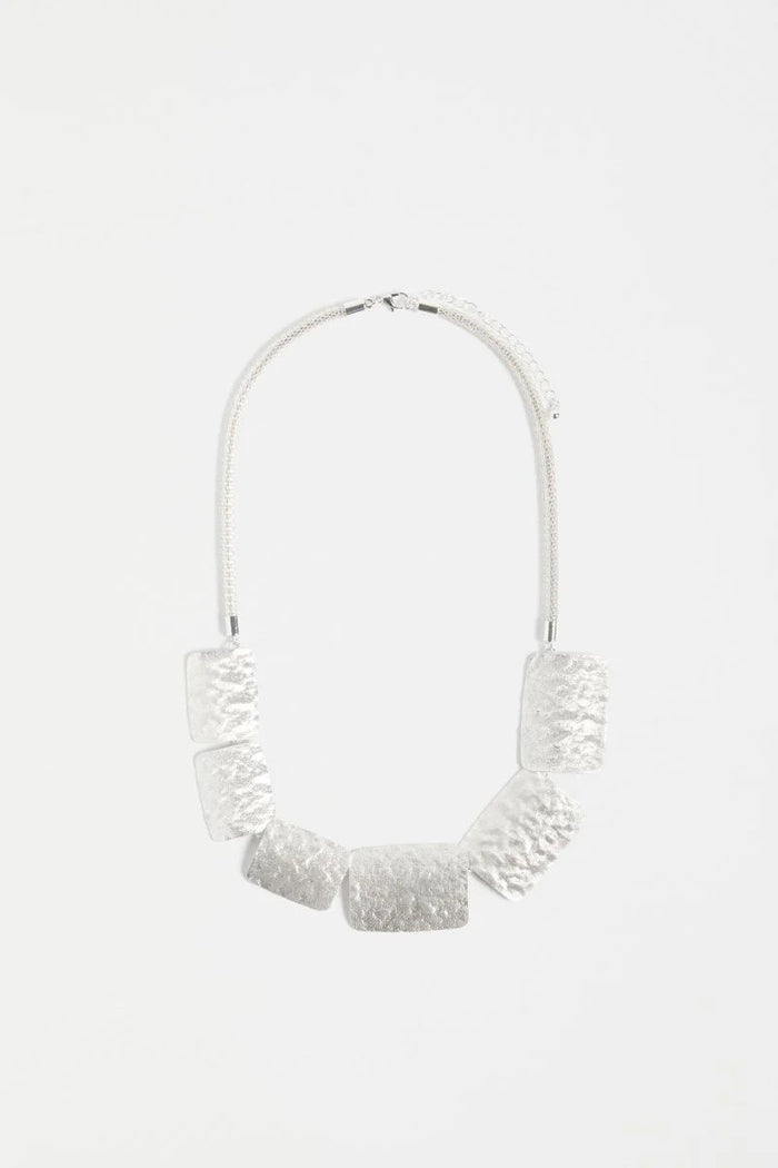 Elk - Kikta Necklace - Silver