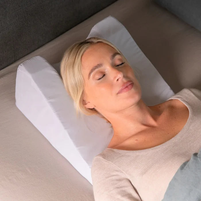 Facial Surgery Recovery Pillow Putnams wedged pillow elevated cradles head keeps you on your back sleep