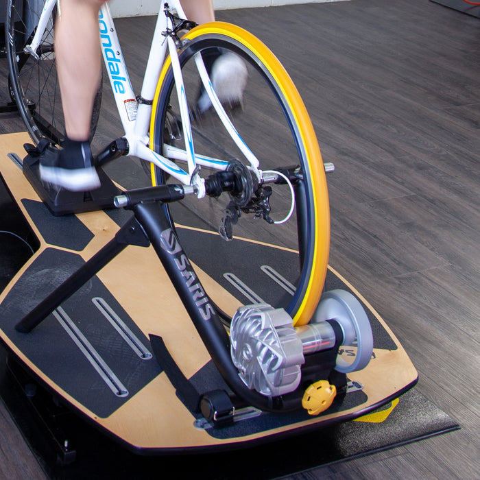 Saris Fluid 2 Trainer Resistance Unit — complete fluid resistance roller assembly
