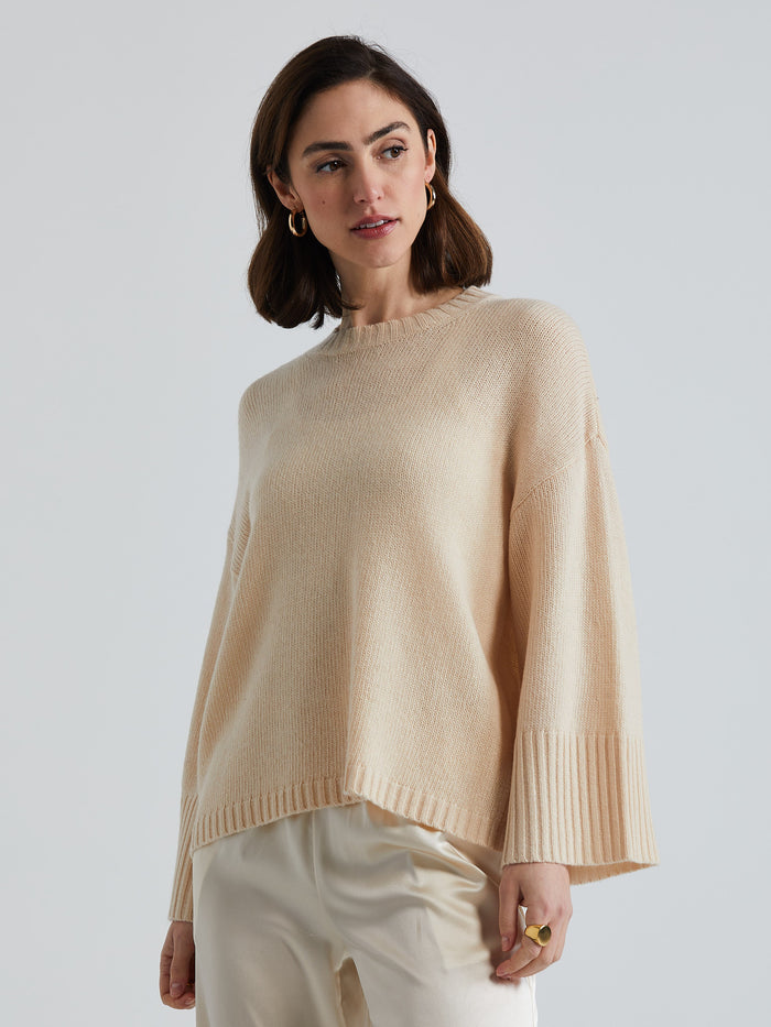LD&CO -  Wide Sleeve Crew - Oat - LC7187
