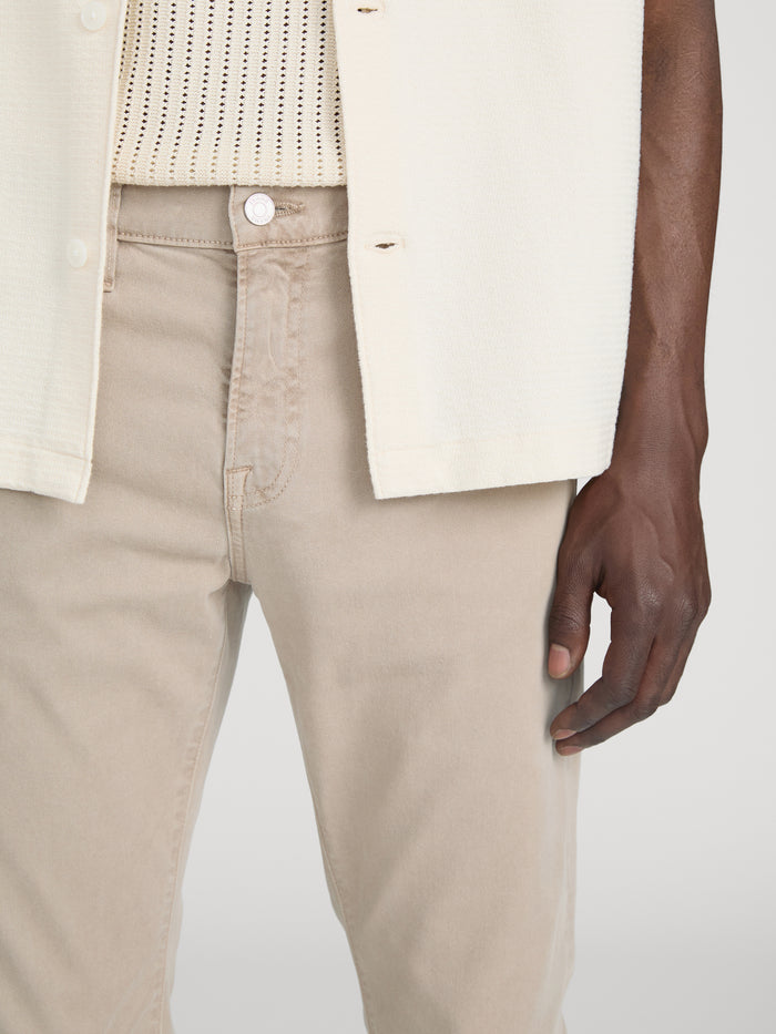 L'Homme Slim Brushed Twill -- Dusty Beige