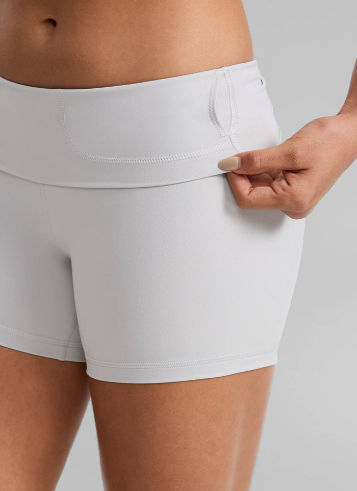 CRZ YOGA Women's Yoga High Rise Biker Shorts Nakedfeel Shorts 4'' Platinum Grey
