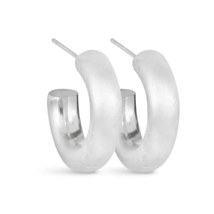 Olivia Matte Huggie Hoop Silver Amanda Blu Earring