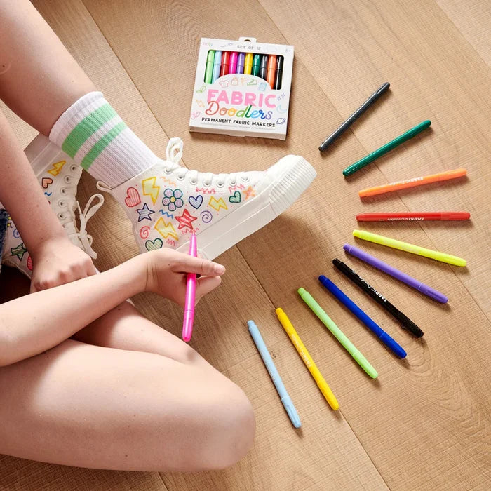 Ooly - Fabric Doodlers Markers - Set of 12