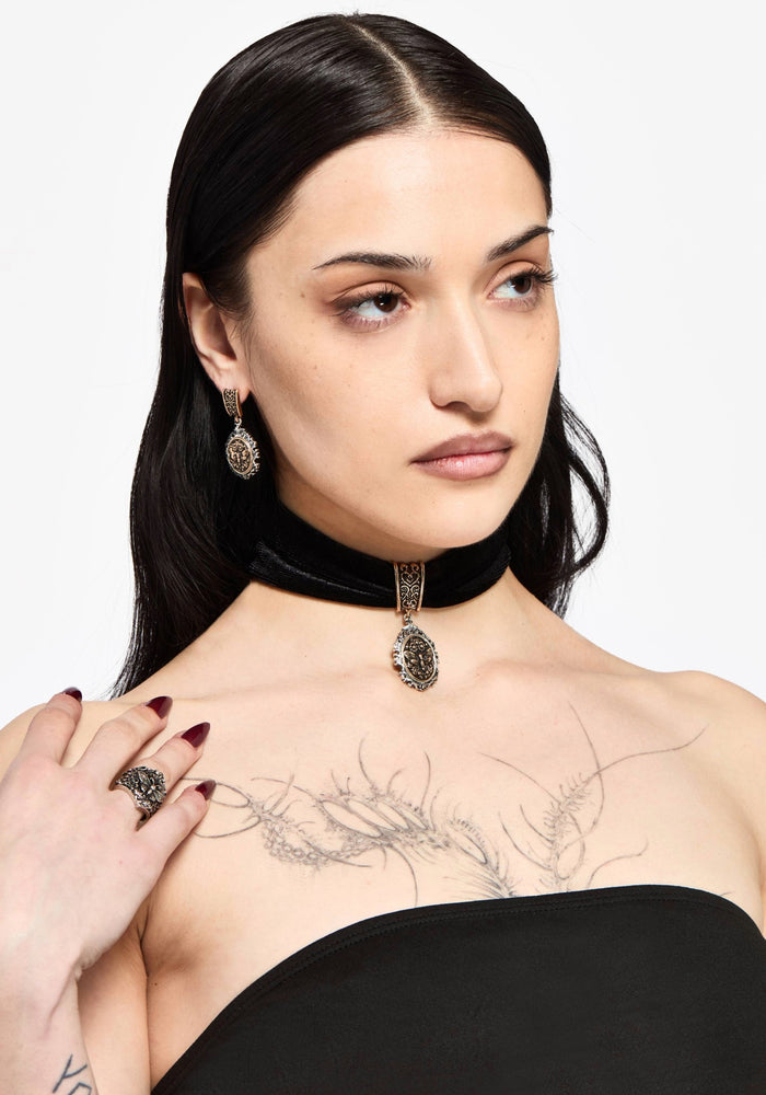 Rosamoth Cameo Velvet Choker