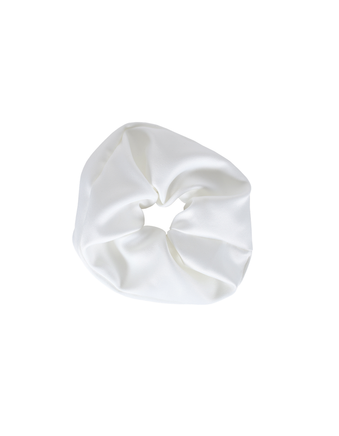 SABRINA SCRUNCHIE PEARL